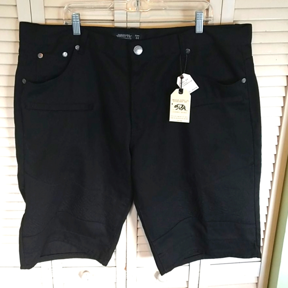 NWT Trestles Supply Co. Black Jean Shorts sz 44